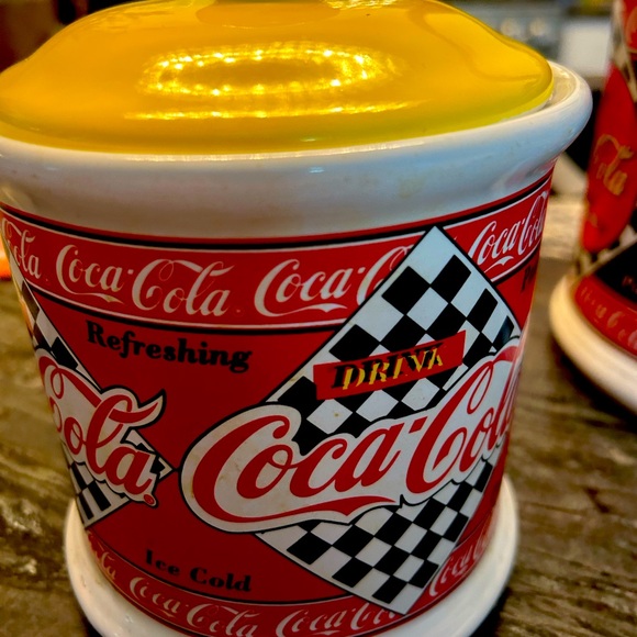 VINTAGE SET 1995 - 3 COCA COLA KITCHEN CANISTERS RACE CAR LOGO - Picture 11 of 14